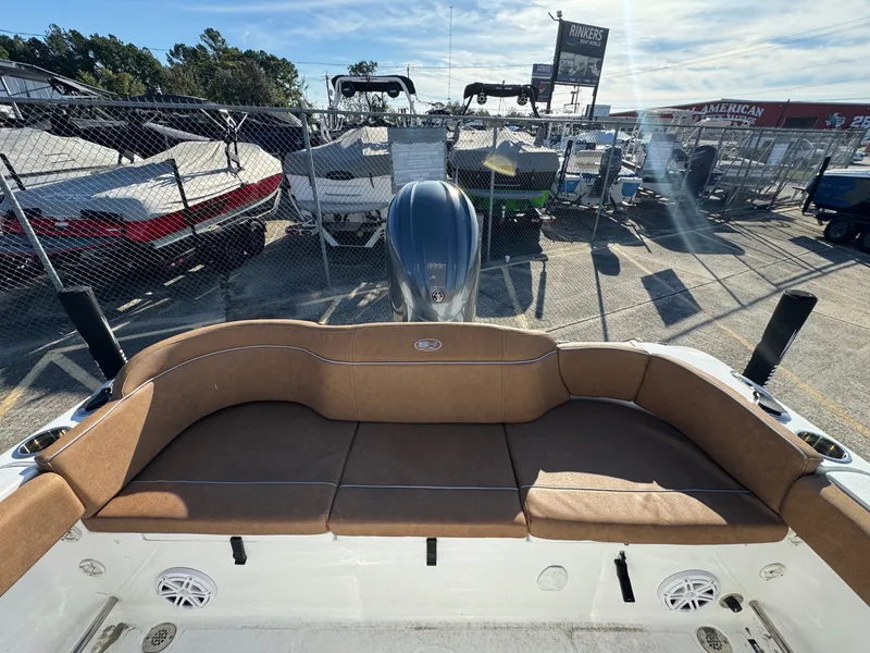 Slide: The Image of Sea Hunt Ultra 229 2025 - 23