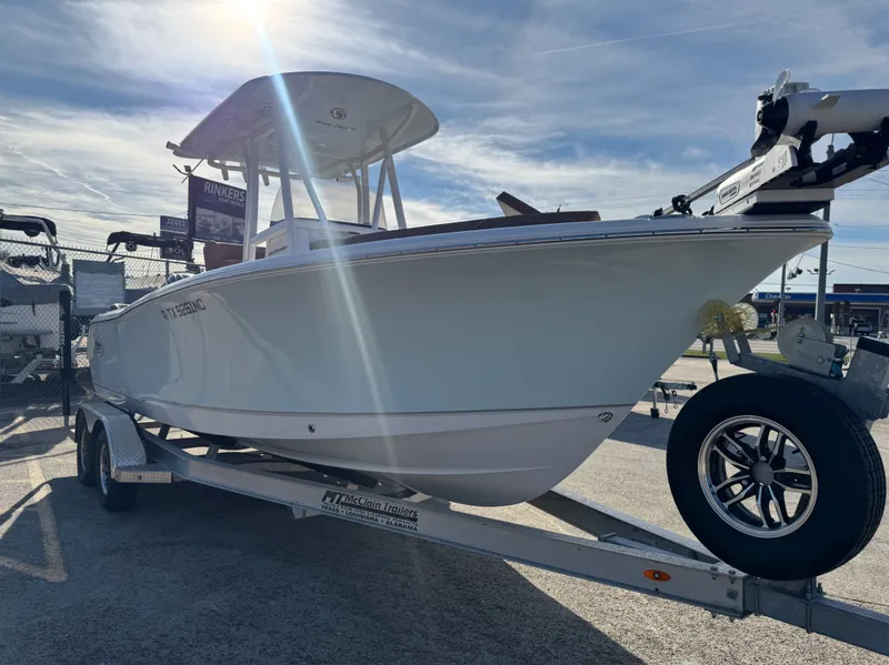 Slide: The Image of Sea Hunt Ultra 229 2025 - 6