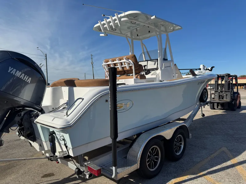 Slide: The Image of Sea Hunt Ultra 229 2025 - 8