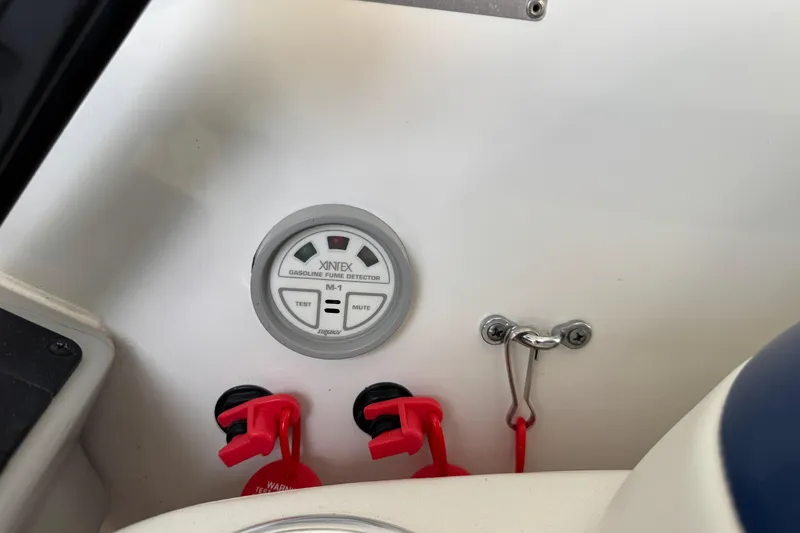 Slide: The Image of Gasoline fume detector on 2005 Formula 400 Super Sport boat dashboard. - 24