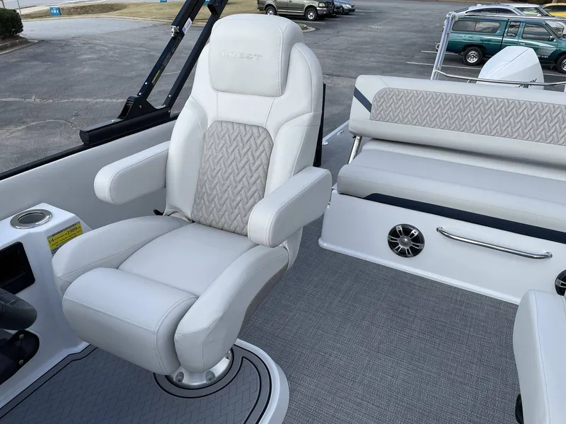 Slide: The Image of Crest Caribbean 230 SLS 2026 - 15