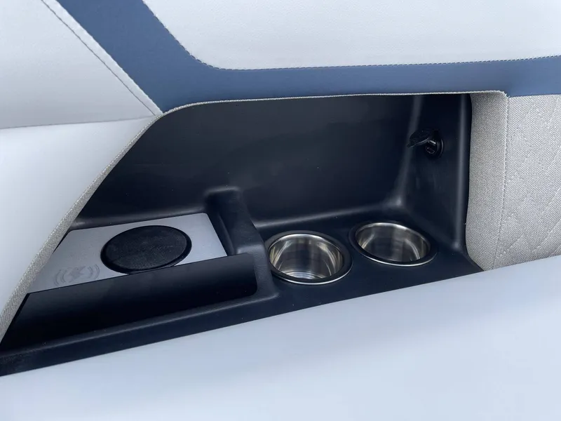 Slide: The Image of Crest Caribbean 230 SLS 2026 - 25