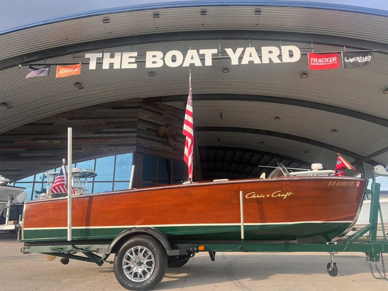 Slide: The Image of Chris-Craft 17 1953 - 6