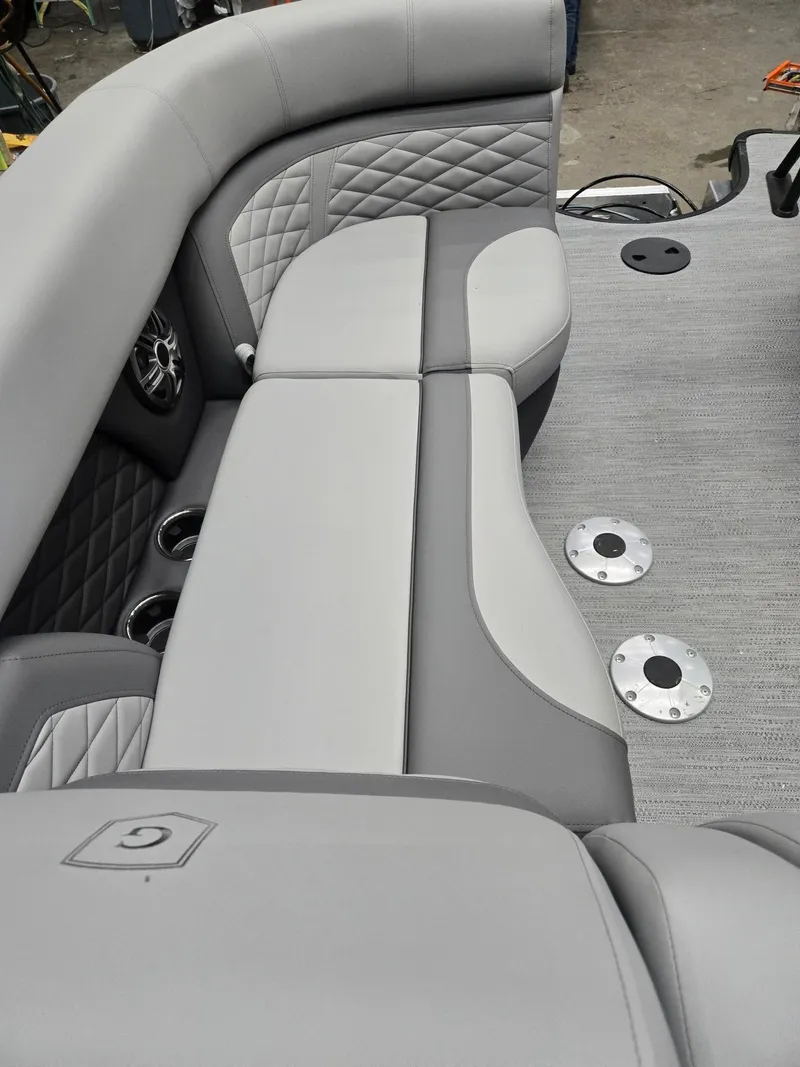 Slide: The Image of Monaco 255SB 2026 - 21