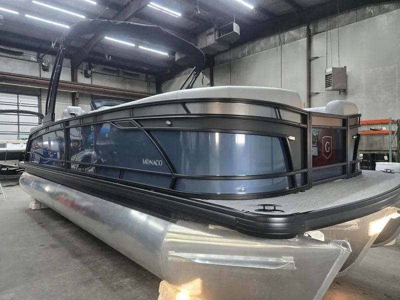 Slide: The Image of Monaco 255SB 2026 - 5