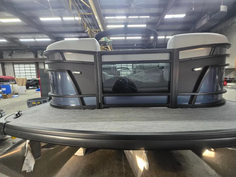 Slide: The Image of Monaco 255SB 2026 - 6