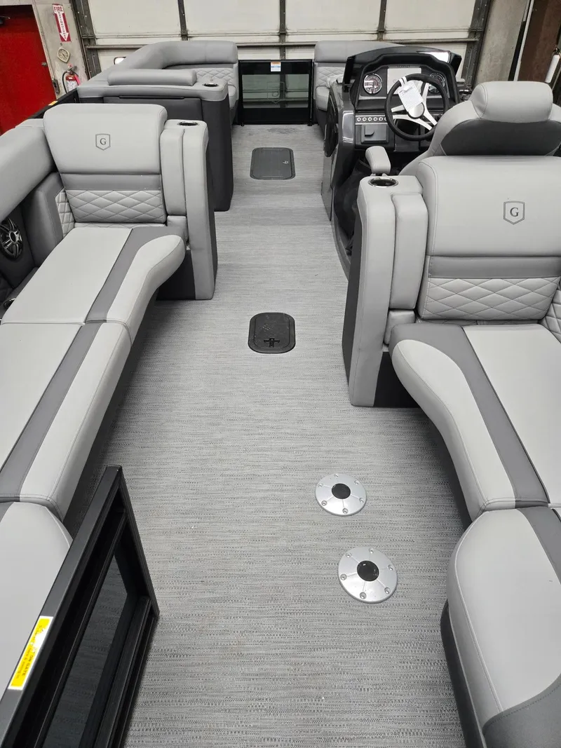 Slide: The Image of Monaco 255SB 2026 - 7