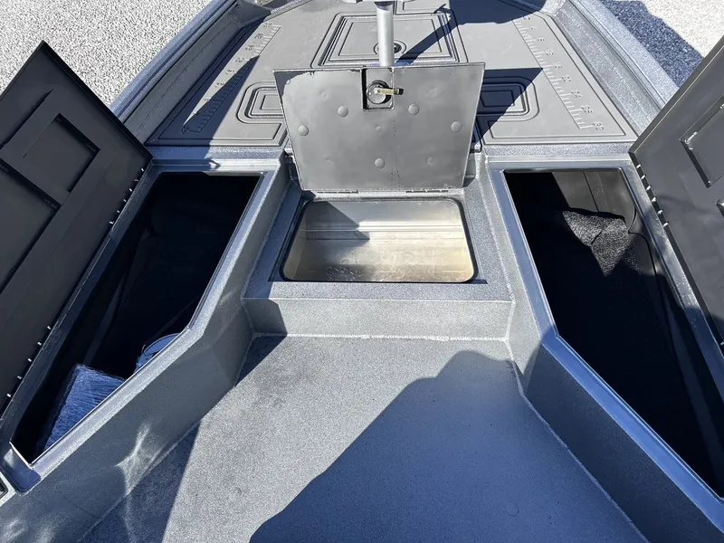 Slide: The Image of Excel 220 Bay Pro Elite 2026 - 15