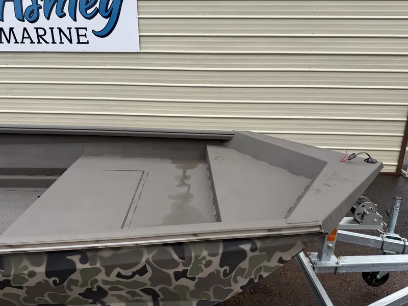 Slide: The Image of Reaper Boats 553 STEP TRANSOM 2026 - 3