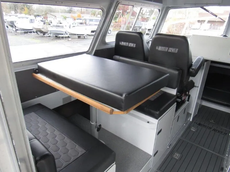 Slide: The Image of North River 2900SXL 2026 - 16