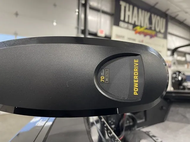 Slide: The Image of Tracker Targa™ V-19 Combo 2026 - 13