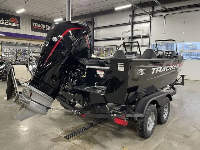 Slide: The Image of Tracker Targa™ V-19 Combo 2026 - 3