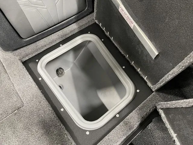 Slide: The Image of Tracker Targa™ V-19 Combo 2026 - 55