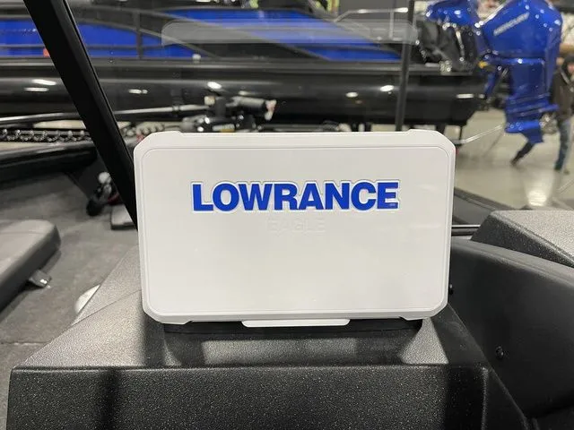 Slide: The Image of Tracker Targa™ V-19 Combo 2026 - 66