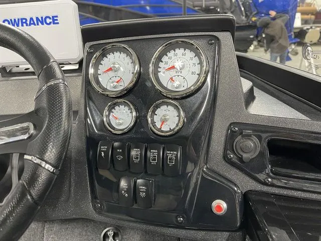 Slide: The Image of Tracker Targa™ V-19 Combo 2026 - 67