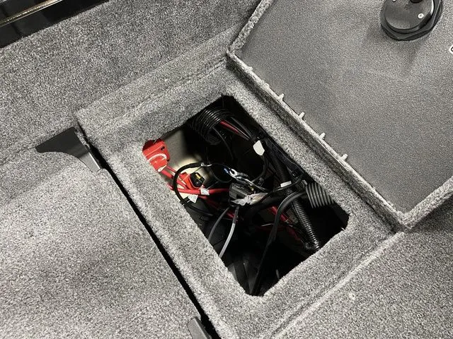 Slide: The Image of Tracker Targa™ V-19 Combo 2026 - 77