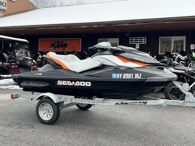 Slide: The Image of Sea-Doo GTI 2013 - 10