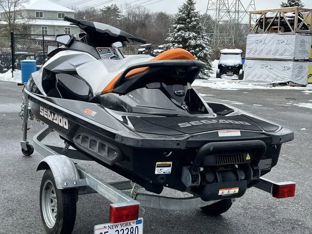 Slide: The Image of Sea-Doo GTI 2013 - 3