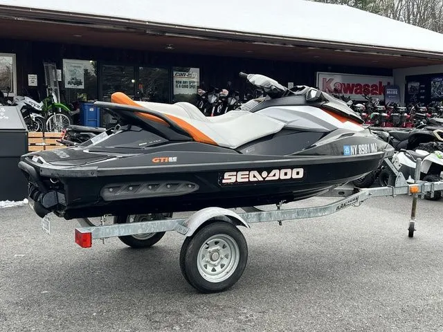 Slide: The Image of Sea-Doo GTI 2013 - 8