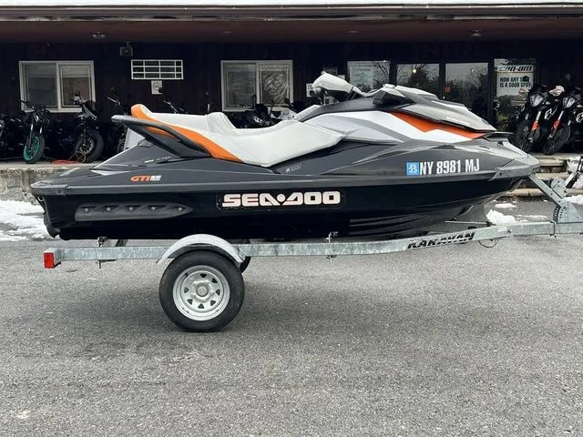 Slide: The Image of Sea-Doo GTI 2013 - 9