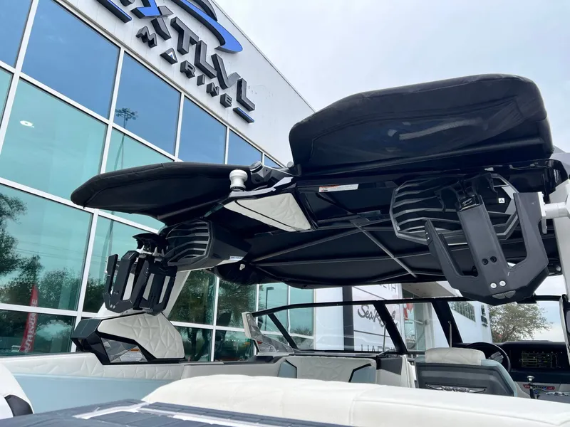 Slide: The Image of Nautique Super Air Nautique G23 Paragon 2022 - 12