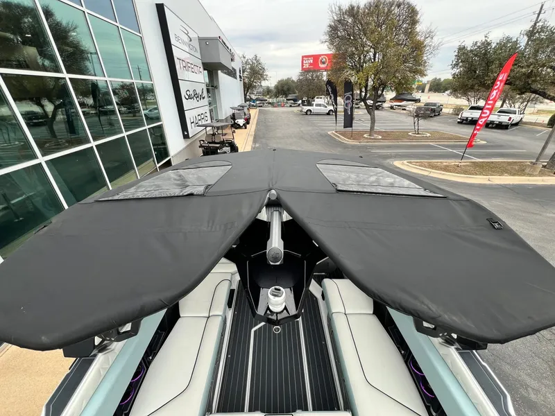 Slide: The Image of Nautique Super Air Nautique G23 Paragon 2022 - 17