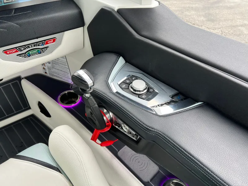 Slide: The Image of Nautique Super Air Nautique G23 Paragon 2022 - 24