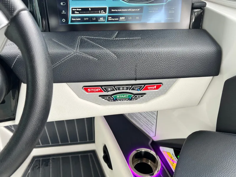 Slide: The Image of Nautique Super Air Nautique G23 Paragon 2022 - 25