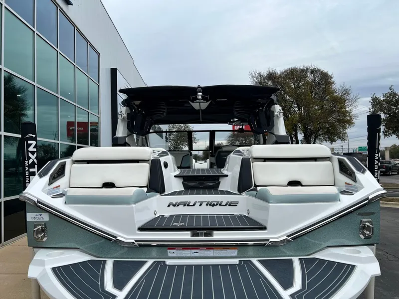 Slide: The Image of Nautique Super Air Nautique G23 Paragon 2022 - 6