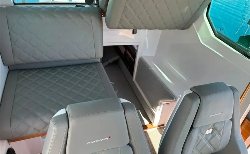 Slide: The Image of Axopar 28 Cabin AC 2021 - 13