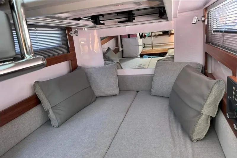 Slide: The Image of Axopar 28 Cabin AC 2021 - 17