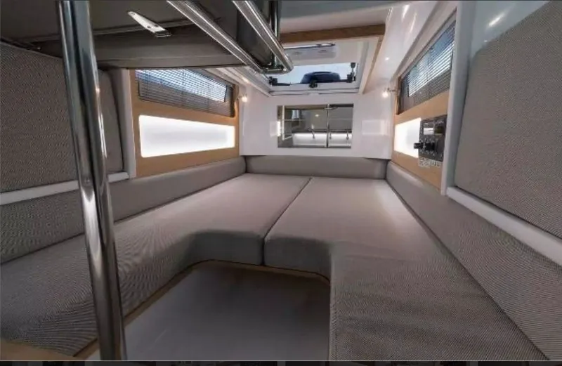 Slide: The Image of Axopar 28 Cabin AC 2021 - 18