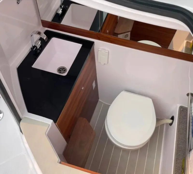 Slide: The Image of Axopar 28 Cabin AC 2021 - 22