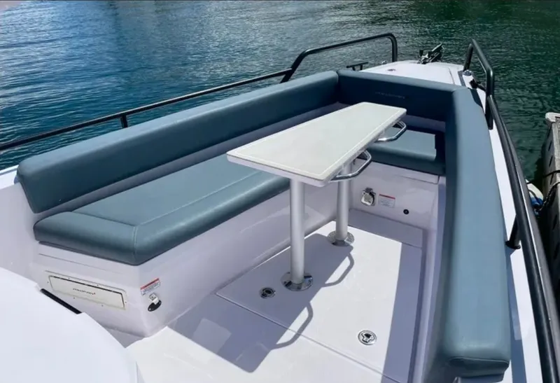 Slide: The Image of Axopar 28 Cabin AC 2021 - 6