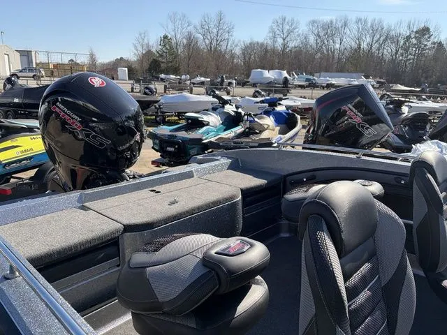 Slide: The Image of Ranger 1880MS 2025 - 17