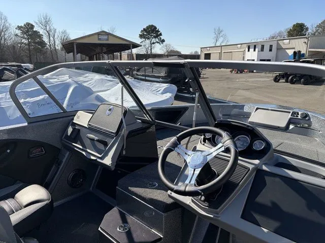 Slide: The Image of Ranger 1880MS 2025 - 19