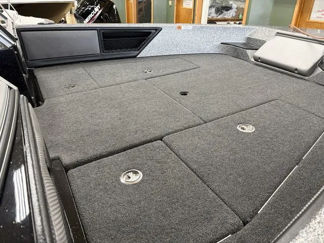 Slide: The Image of Ranger 1880MS 2025 - 42