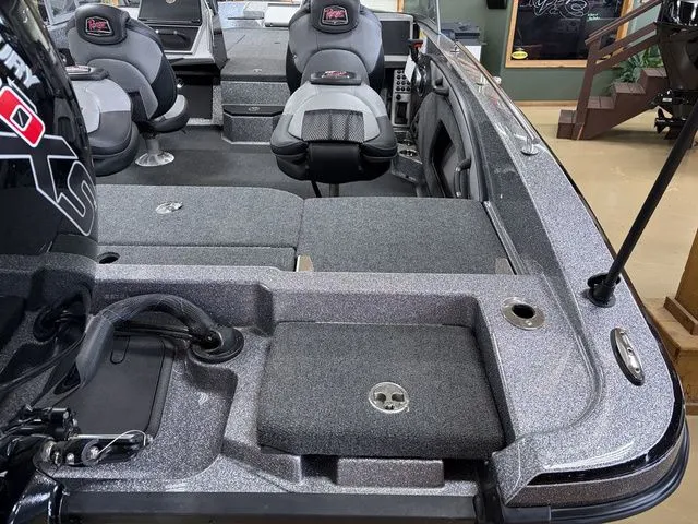 Slide: The Image of Ranger 1880MS 2025 - 43