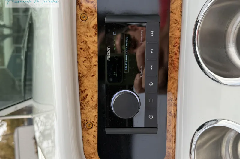 Slide: The Image of Fusion stereo system on 2007 Formula 260 Bowrider boat dashboard. - 31