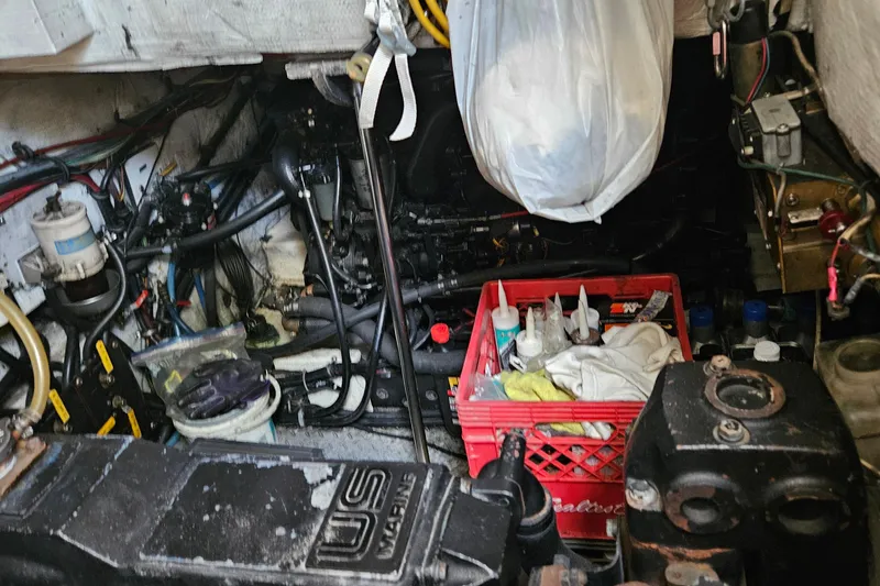 Slide: The Image of Engine room of a 1991 Bayliner 3888 Motoryacht with maintenance supplies. - 40