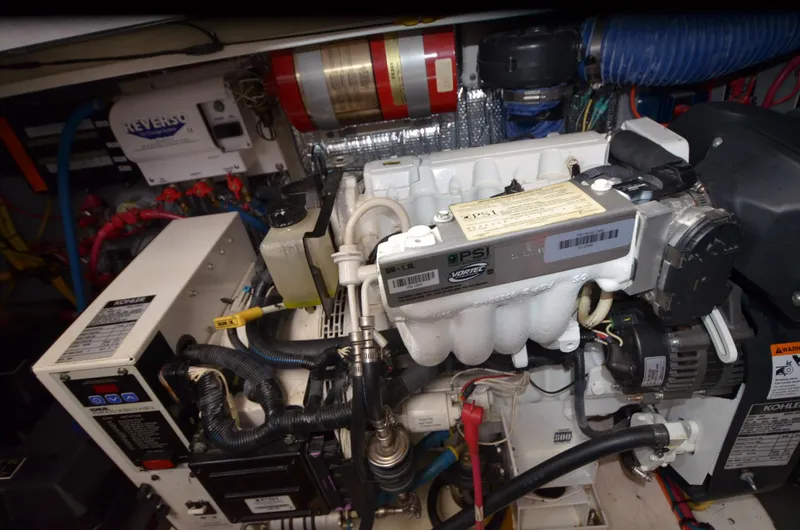 Slide: The Image of Engine room of 2007 Cruisers Yachts 415 Express Motoryacht. - 33