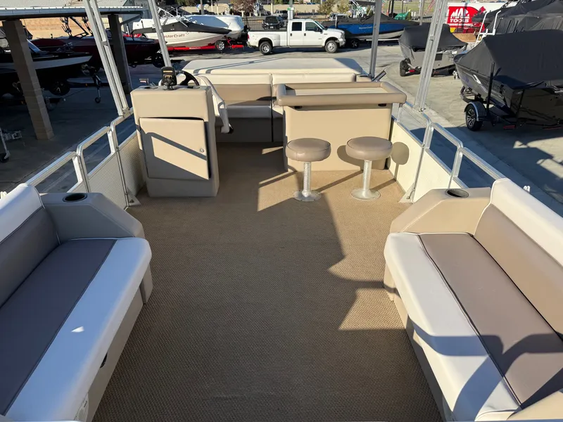 Slide: The Image of Harris Kayot w/ Brand New 40HP Mercury 4-Stroke! 1989 - 10