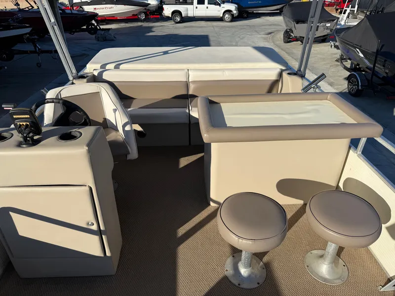 Slide: The Image of Harris Kayot w/ Brand New 40HP Mercury 4-Stroke! 1989 - 11