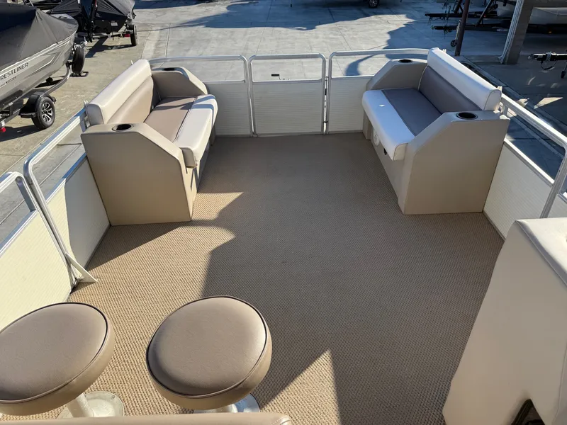 Slide: The Image of Harris Kayot w/ Brand New 40HP Mercury 4-Stroke! 1989 - 12