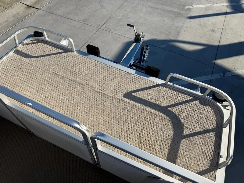 Slide: The Image of Harris Kayot w/ Brand New 40HP Mercury 4-Stroke! 1989 - 13