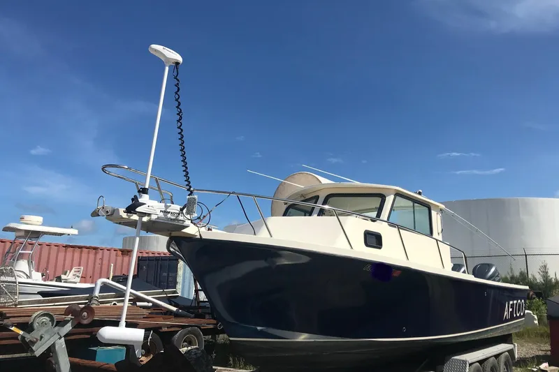 Slide: The Image of Minn Kota 87' 36V trolling motor with Dakota lithium batteries - 5