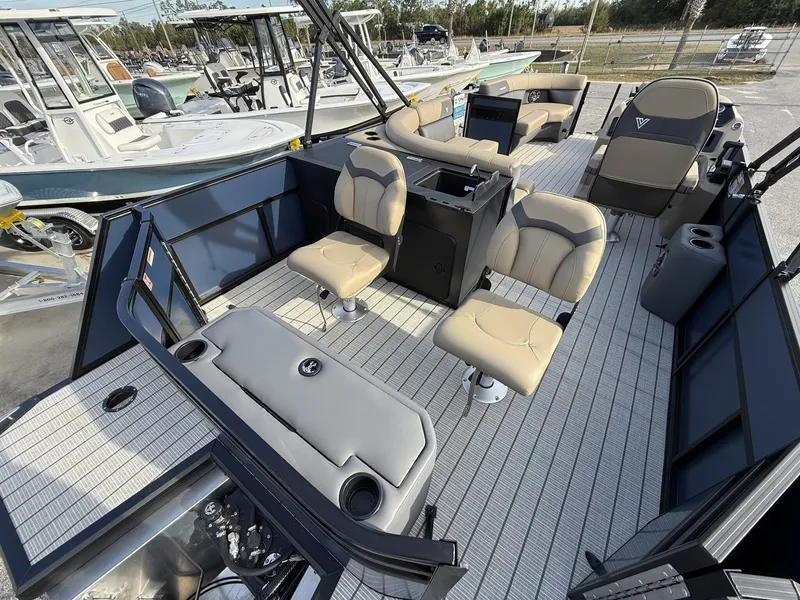 Slide: The Image of Viaggio Lago V-R 20 2026 - 3