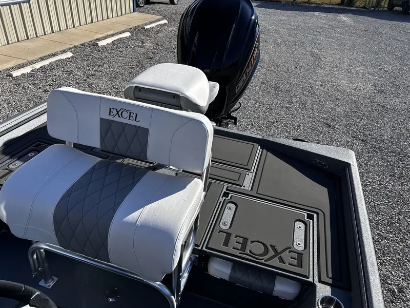 Slide: The Image of Excel 220 Bay Pro Elite 2026 - 4