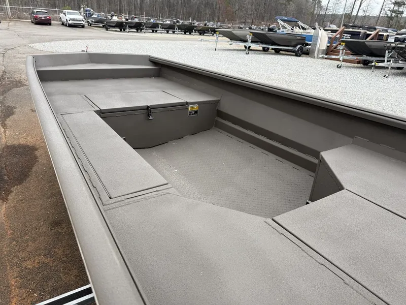 Slide: The Image of Reaper Boats 656 STEP TRANSOM 2026 - 12