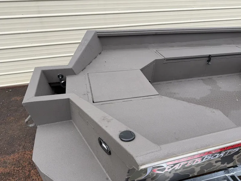 Slide: The Image of Reaper Boats 656 STEP TRANSOM 2026 - 3